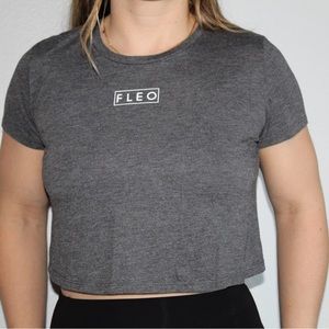 Fleo Crop Tee